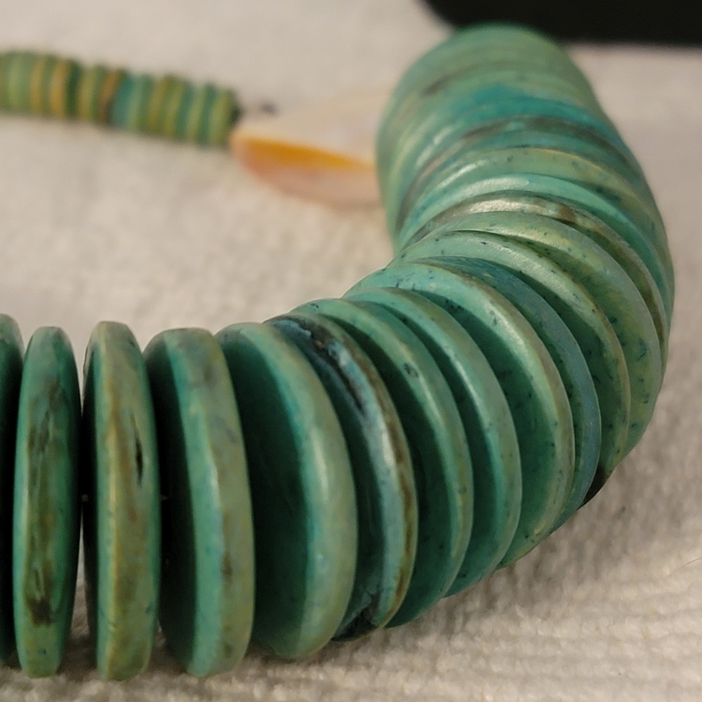 Vintage Wood Necklace - Picture 2 of 5